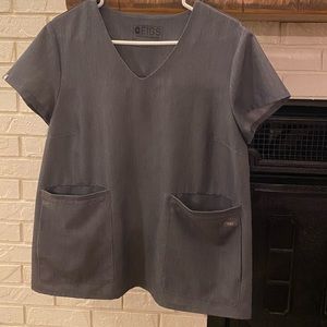 Figs women’s top, large